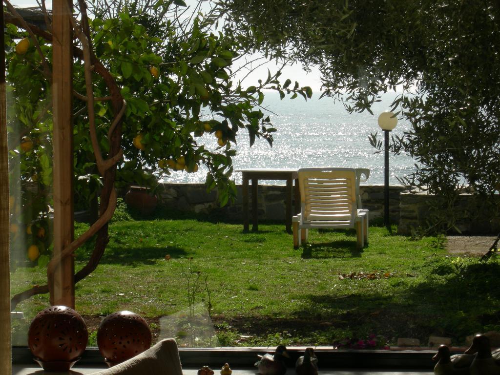 Villa La Casa Sul Mare PalaiónTsiflíkion Esterno foto