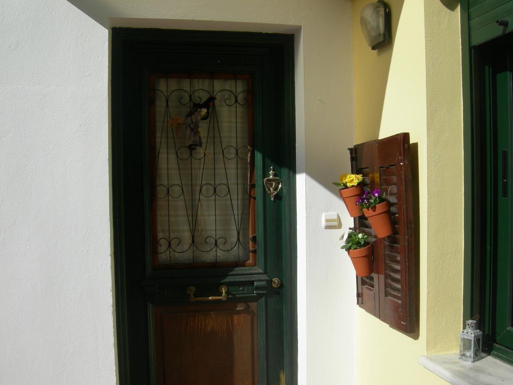 Villa La Casa Sul Mare PalaiónTsiflíkion Esterno foto